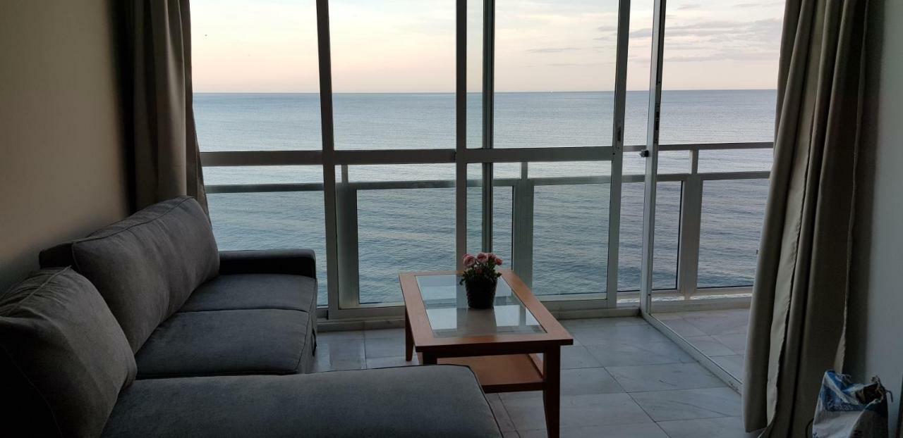 Apartamento Autentico La Perla Playa Benalmádena Dış mekan fotoğraf